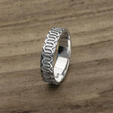Simply Stylish Silver Ring R38